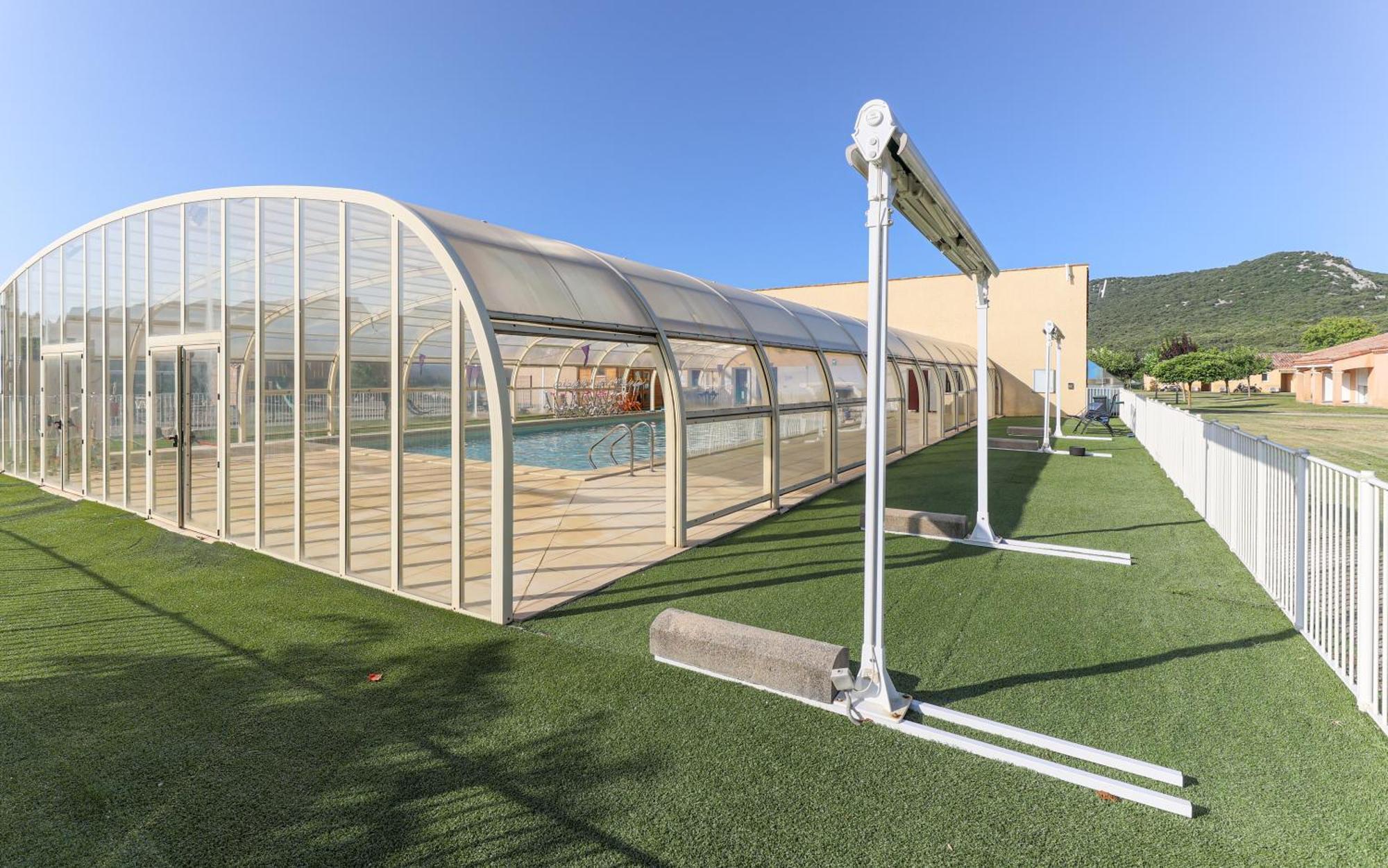 Park & Suites Village Gorges De L'Herault-Cevennes Brissac Luaran gambar
